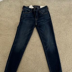 BNWT American Eagle jeans size 4